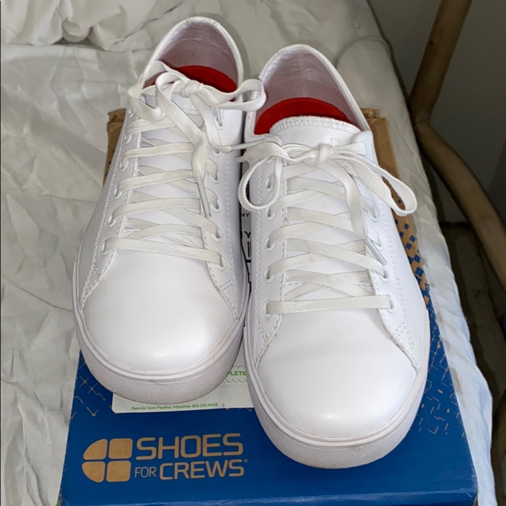 No slip work shoes